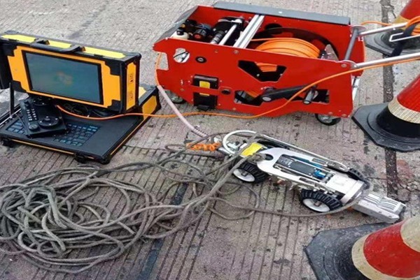 修武CCTV管道检测机器人